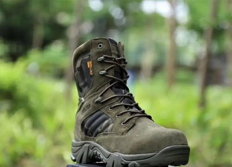 Men’s Outdoor Climbing & Work Safety Boots